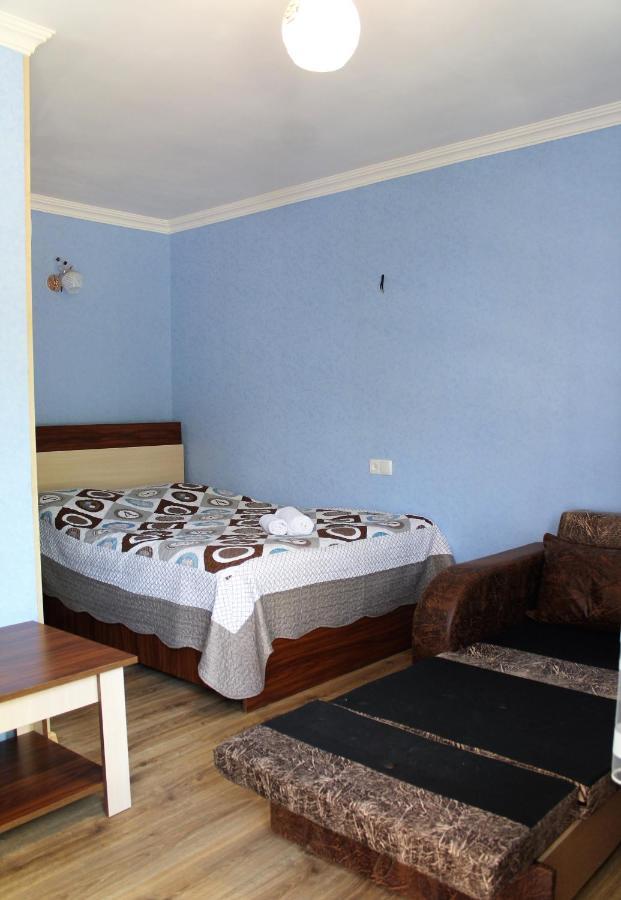 Lilia Guesthouse Сигнахи Екстериор снимка