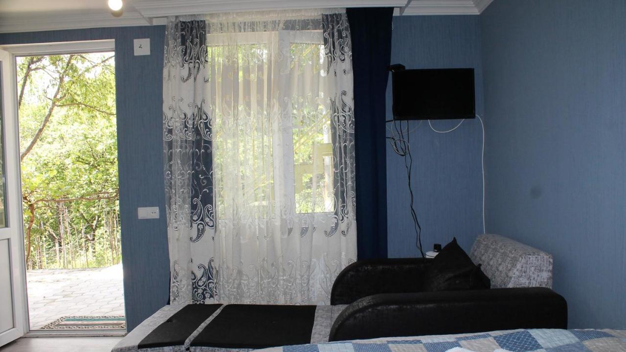 Lilia Guesthouse Сигнахи Екстериор снимка