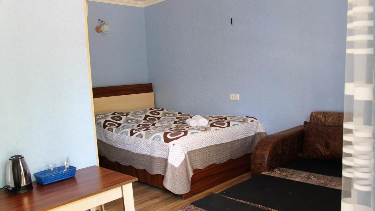Lilia Guesthouse Сигнахи Екстериор снимка